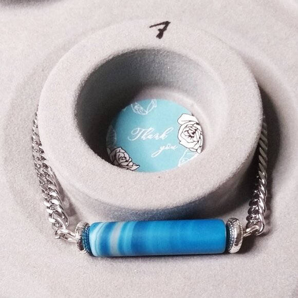 Surf & Ocean Blues: Minimalist Agate Chain Bracelet - Adjustable for 7-8" Wrists - Picture 4 of 9